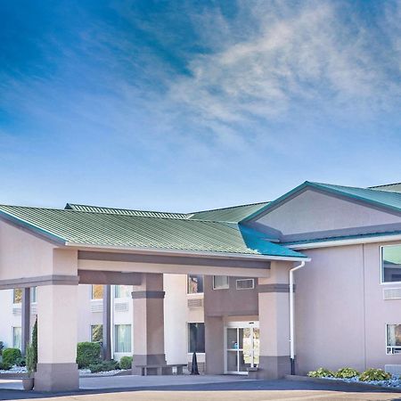 Baymont By Wyndham Bartonsville Poconos Zewnętrze zdjęcie