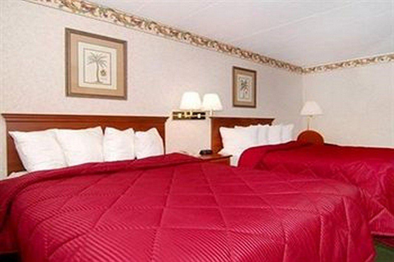 Baymont By Wyndham Bartonsville Poconos Zewnętrze zdjęcie