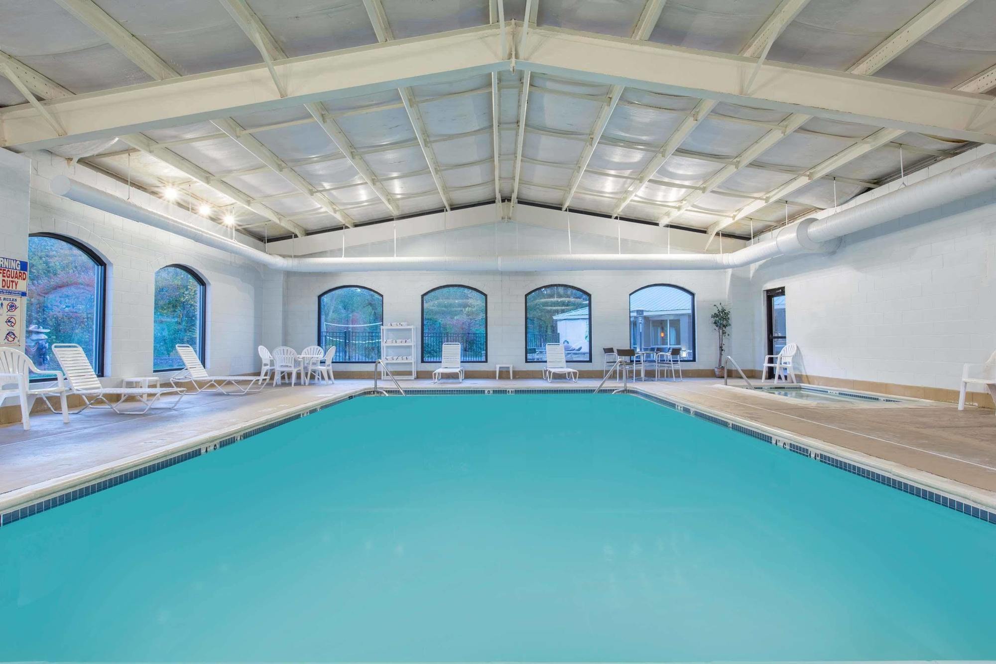 Baymont By Wyndham Bartonsville Poconos Zewnętrze zdjęcie